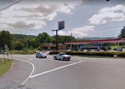 1502 N Main St.: Stop Light View 